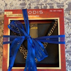 Lodi’s purse